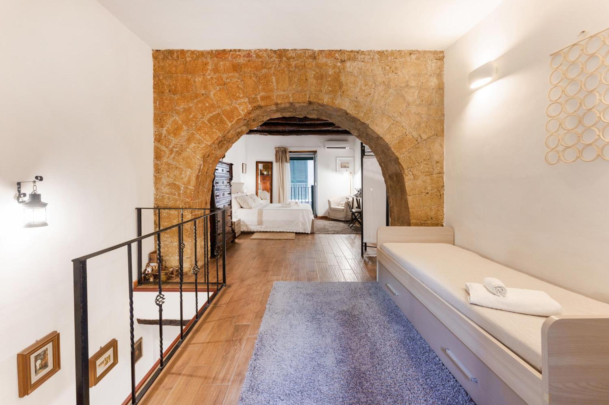 La Storia Apartment Naples Exterior photo