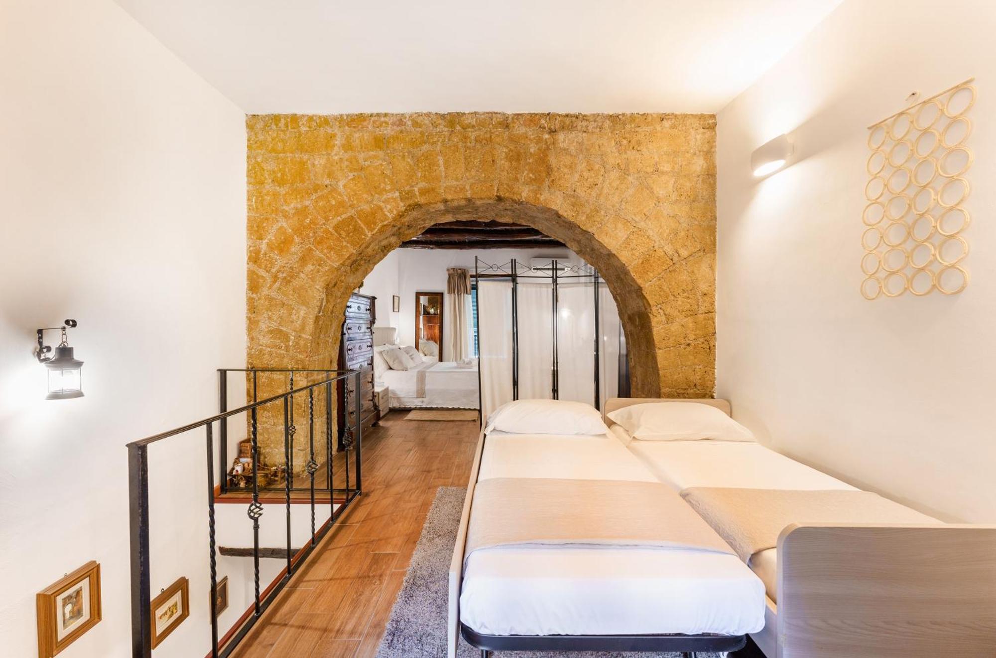 La Storia Apartment Naples Exterior photo